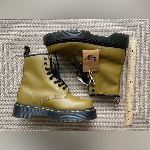 Dr. Martens Shoes - Dr Martens 1460 leather boots